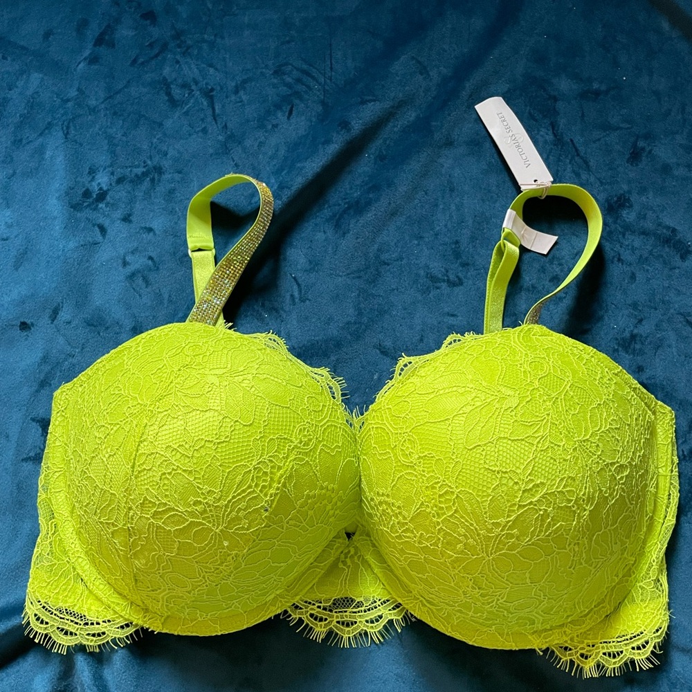 Victoria's Secret Yellow Lace Push-Up Bra